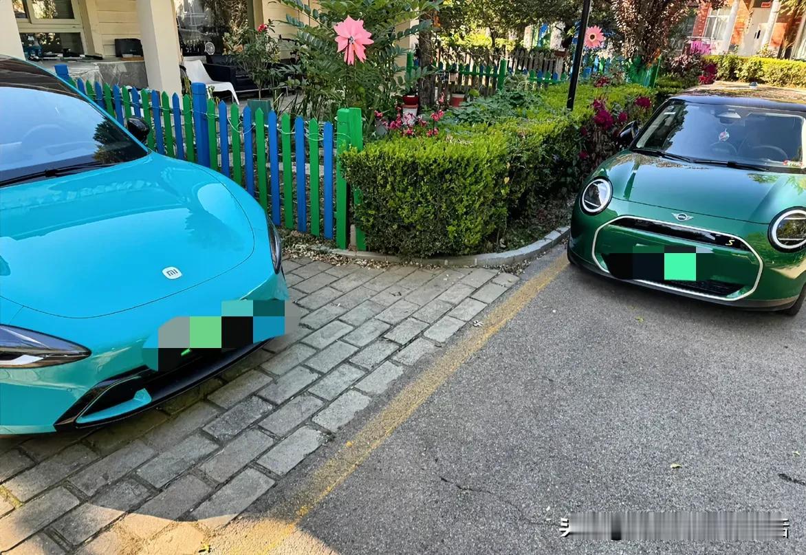 有人送媳妇纠结这俩
这回不用纠结了
Mini 主打20内了 ​
如果是你，你会给