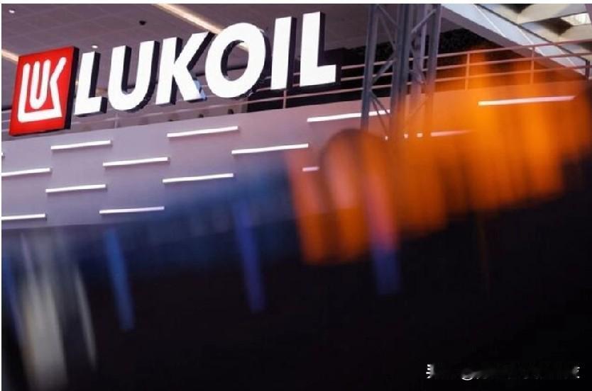 美国宣布制裁俄罗斯石油公司 Rosneft 和 Lukoil。
华盛顿(路透社)