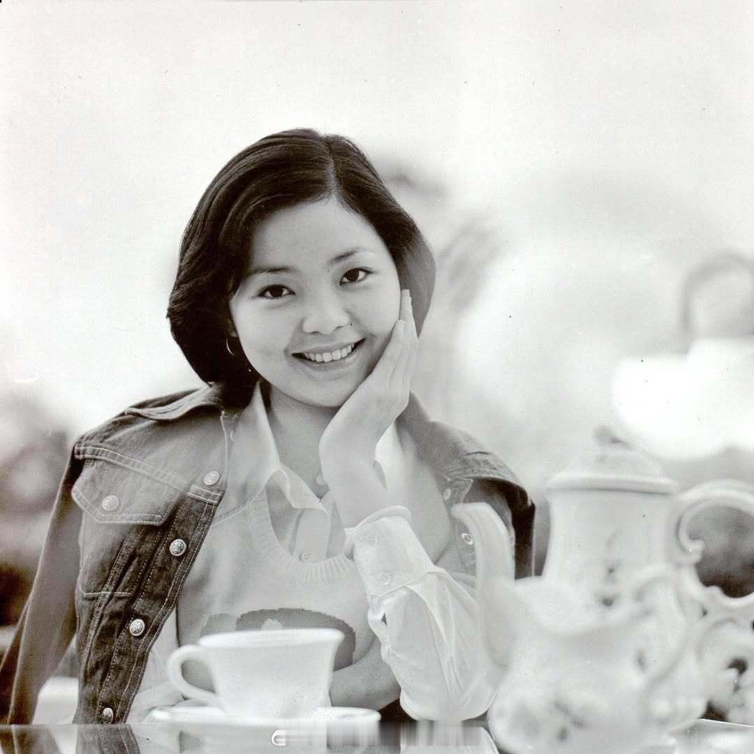 1973年11月，东京。（IG）邓丽君[超话] ​​​