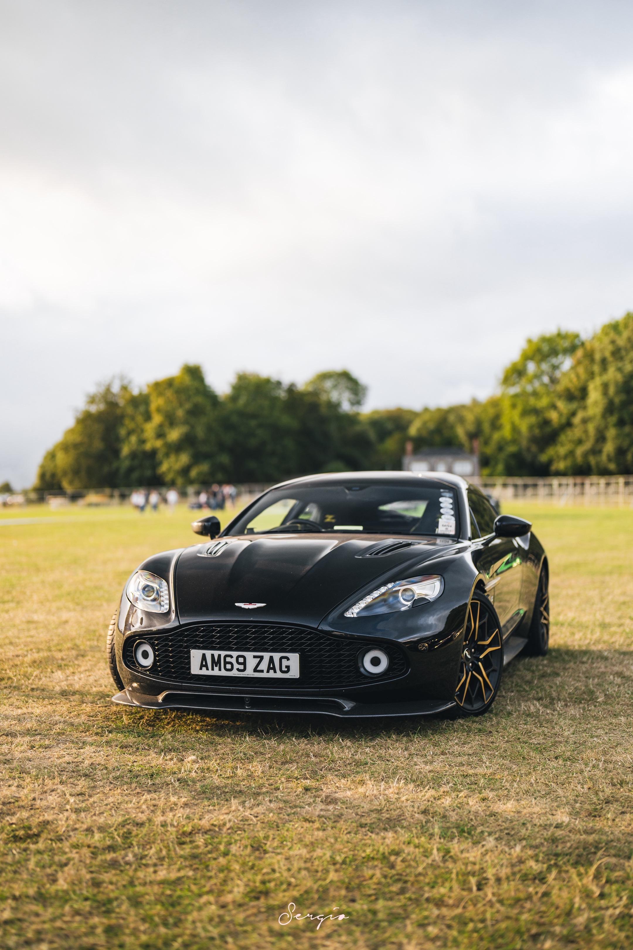 最美猎装车非Zagato莫属。2023年在Goodwood FOS停车...