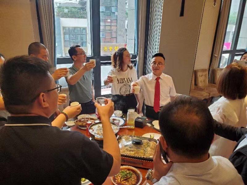 特别的日子相聚时刻 欢乐在一起有欢聚就有福