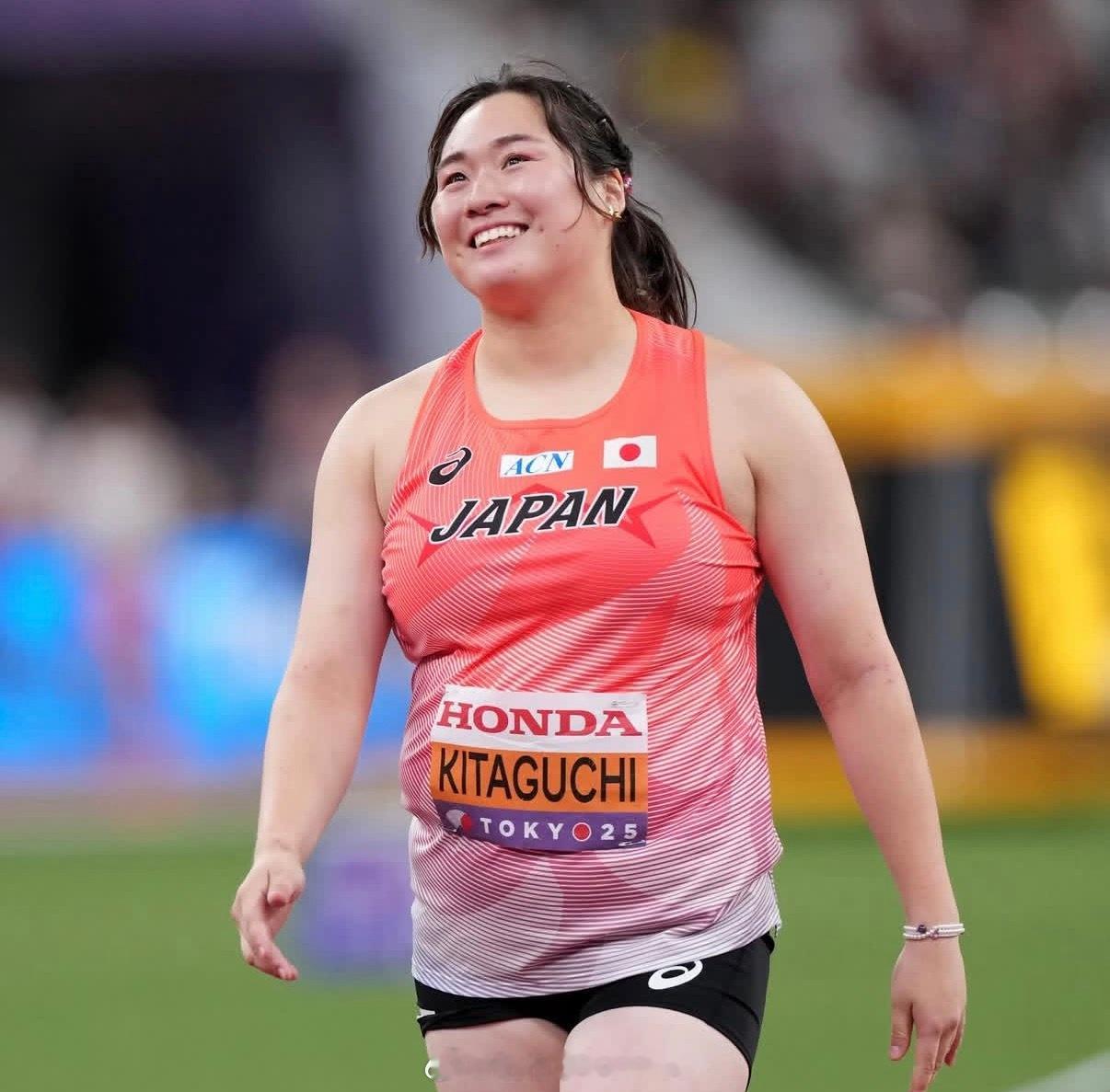 北口榛花和大卫教练结束了“7年之痒”，今年准备去南非与标枪世界纪录保持者泽列兹尼