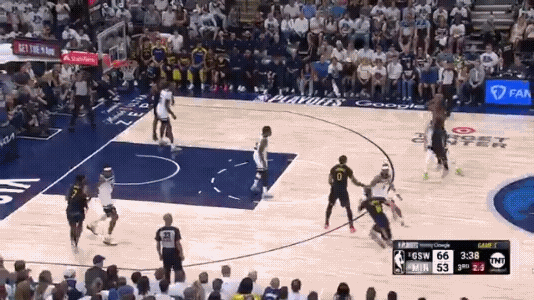 巴特勒这种三分球都能进吗？？？？[晕][晕][晕]nba ​​​
