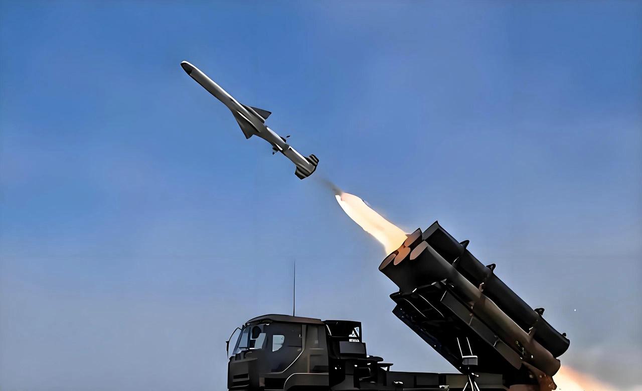 2026年初，中东还闹得沸沸扬扬，日本却在亚洲悄悄动了大动作。

它不再只想当个