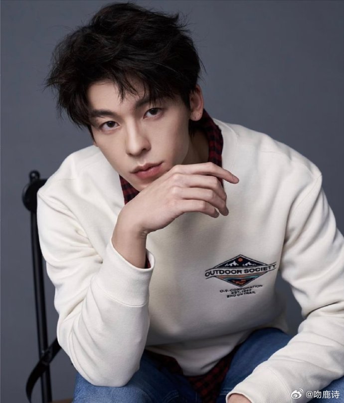 花少总导演辟谣网传名单总导演说花少8网传一半是真的花少8这波操作绝了！导演直接说