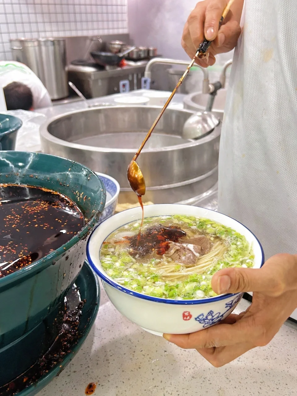 🍜又让我挖到宝了！正宗兰州牛肉面来啦！