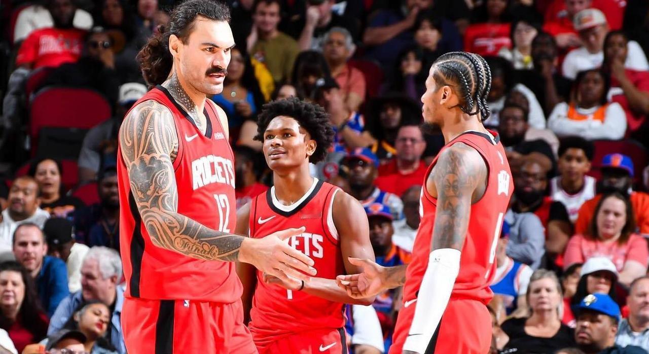 明天也就是北京时间的4月10号，火箭将坐镇主场对阵76人队。这也是火箭队本赛季的