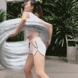 这腰得多强悍