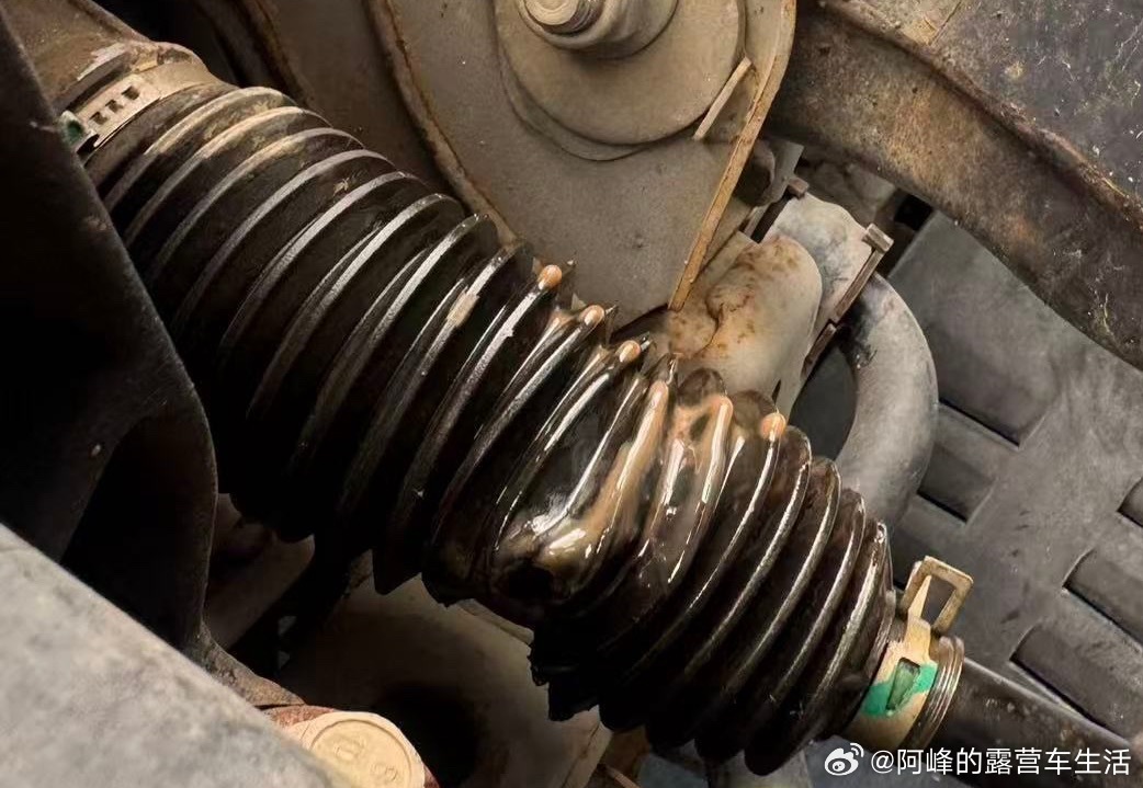 问大家一个问题，我的房车放在车商那里寄售我要开回来，和我说方向机坏了，打不动了这