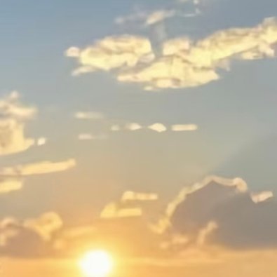 森林驿站 攀登启示巅峰不在云深处，在每一步踏碎荆棘的足印里。真正的高贵是背负风雪