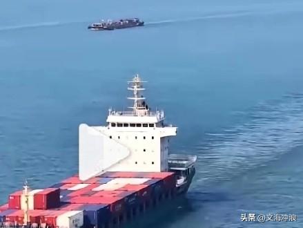 厉害了，我的国！
舰船，水上游
高铁，水下走
中国将在
长江水下开高铁
预计今年