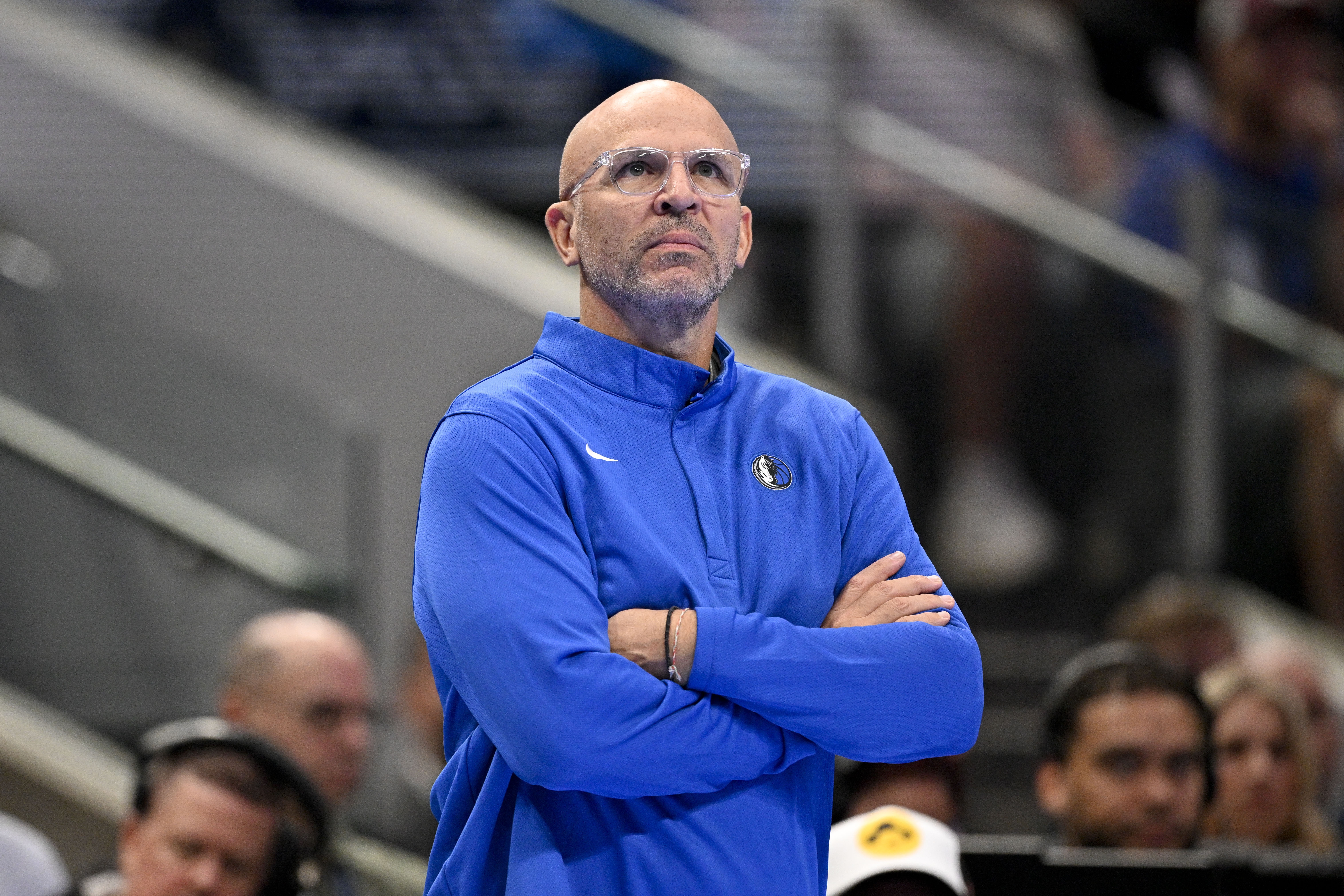 福斯特：独行侠已发球只能暂停不能挑战 基德驱逐是因为骂裁判