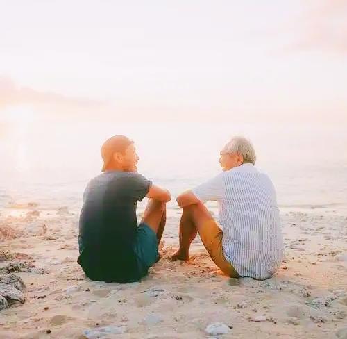 男人什么时候才算成熟？
不是18，那只是身体成熟了
不是28，可能觉得自己啥都懂