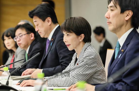 日本找朝鲜，喊话中国 

3月23日，朝鲜方面发表公开讲话宣称：日本首相高市早苗