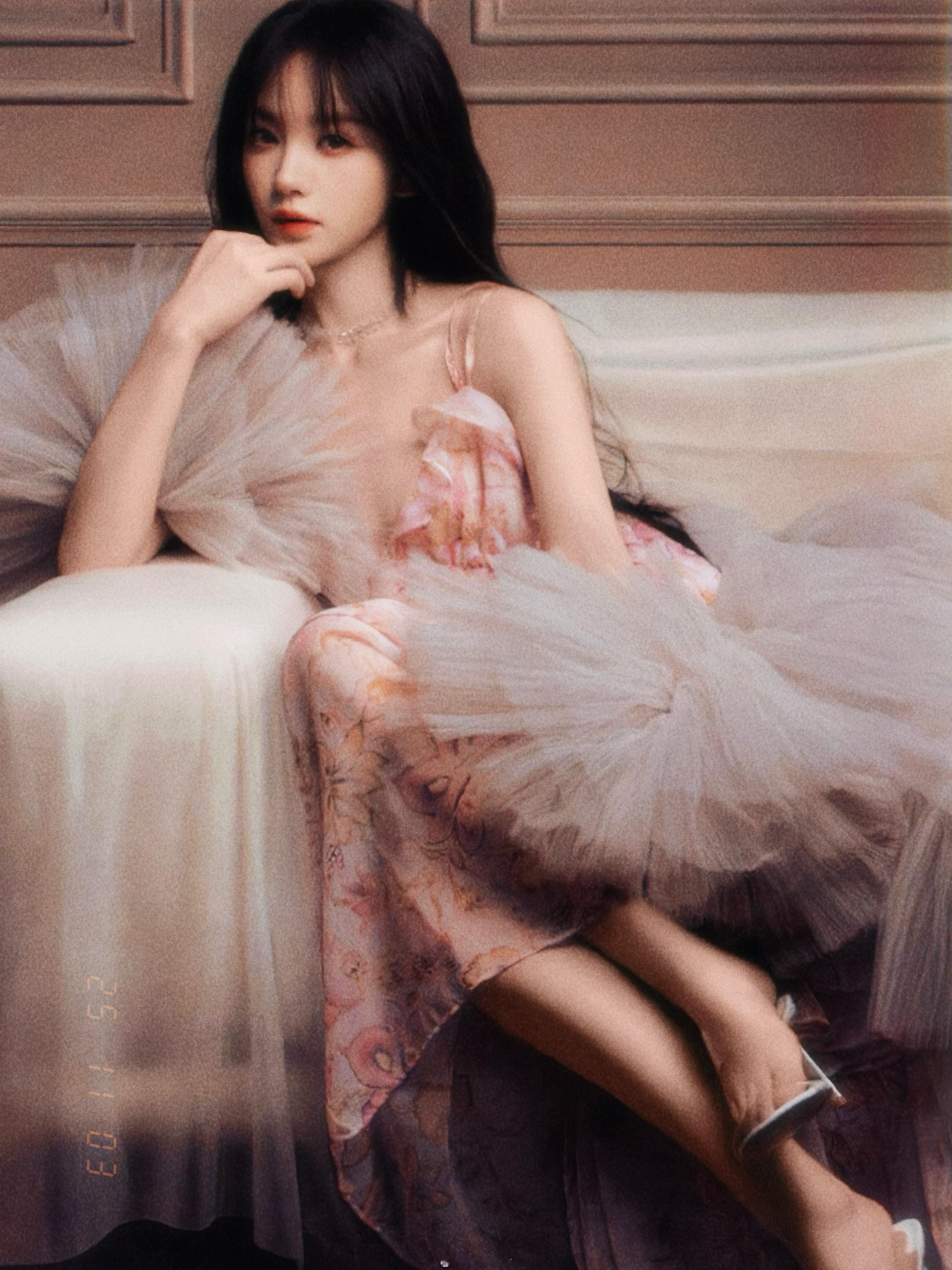 一股香气袭来田曦薇 ​​​