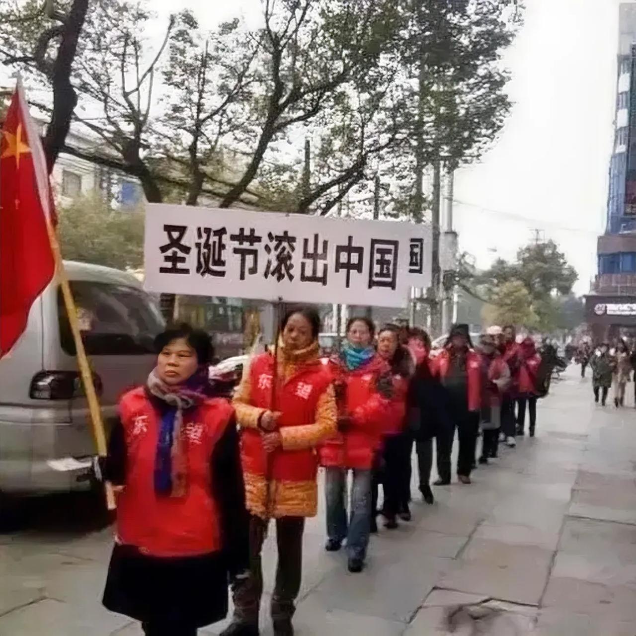 文化自信，体现的更多是包容和接纳，完全没有必要这样做，人们有选择的权利。联合国已