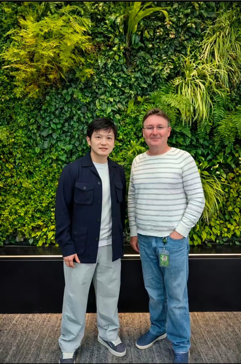 樊振东分享日常出国建交的樊振东游刃有余了乒乓球