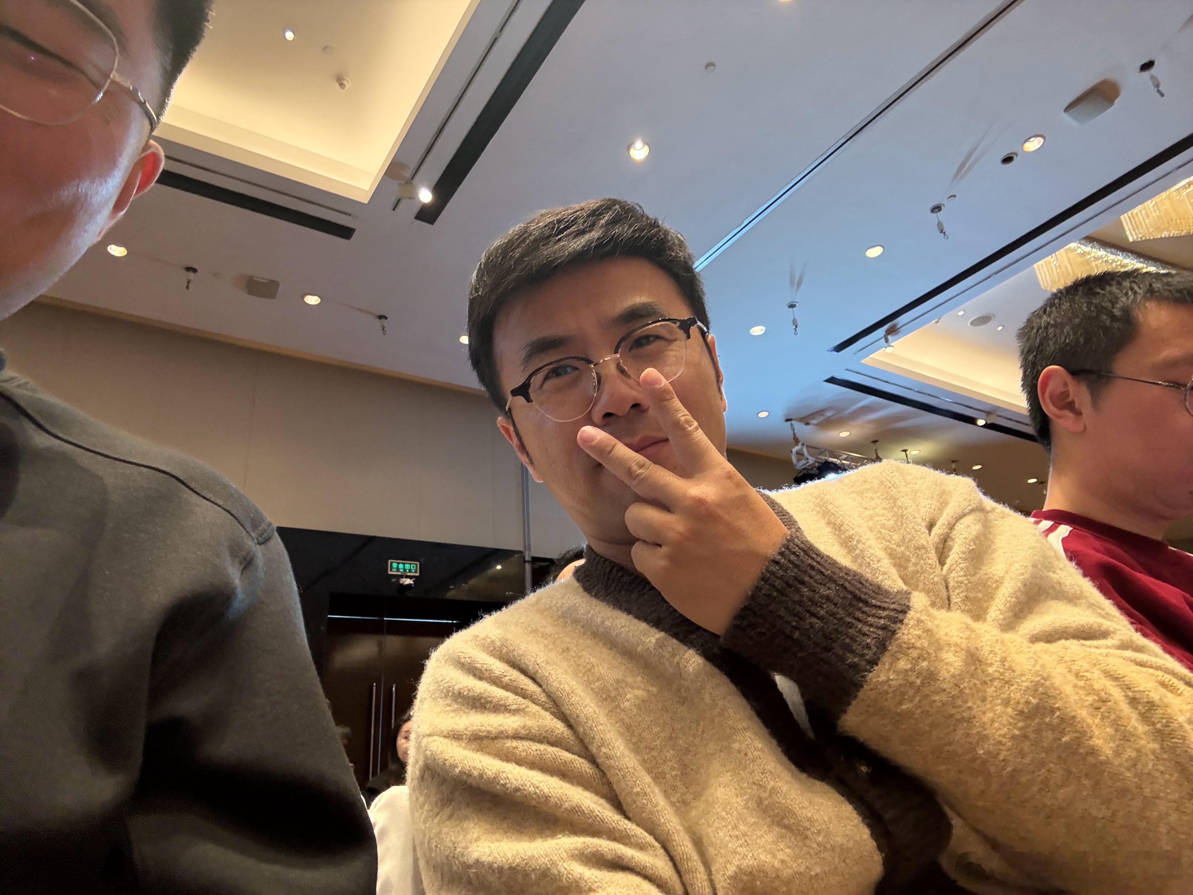 实时播报，nio day 2024 采访现场 的哲学赛道王者地位将不保。 