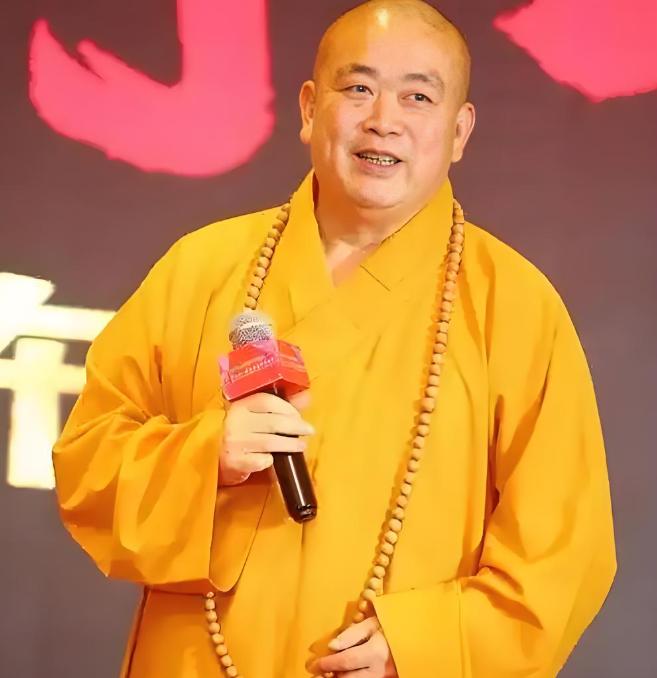 和尚本应四大皆空，但人家酒肉财色样样精通。释永信，与其说是一位高僧，倒不如说是一