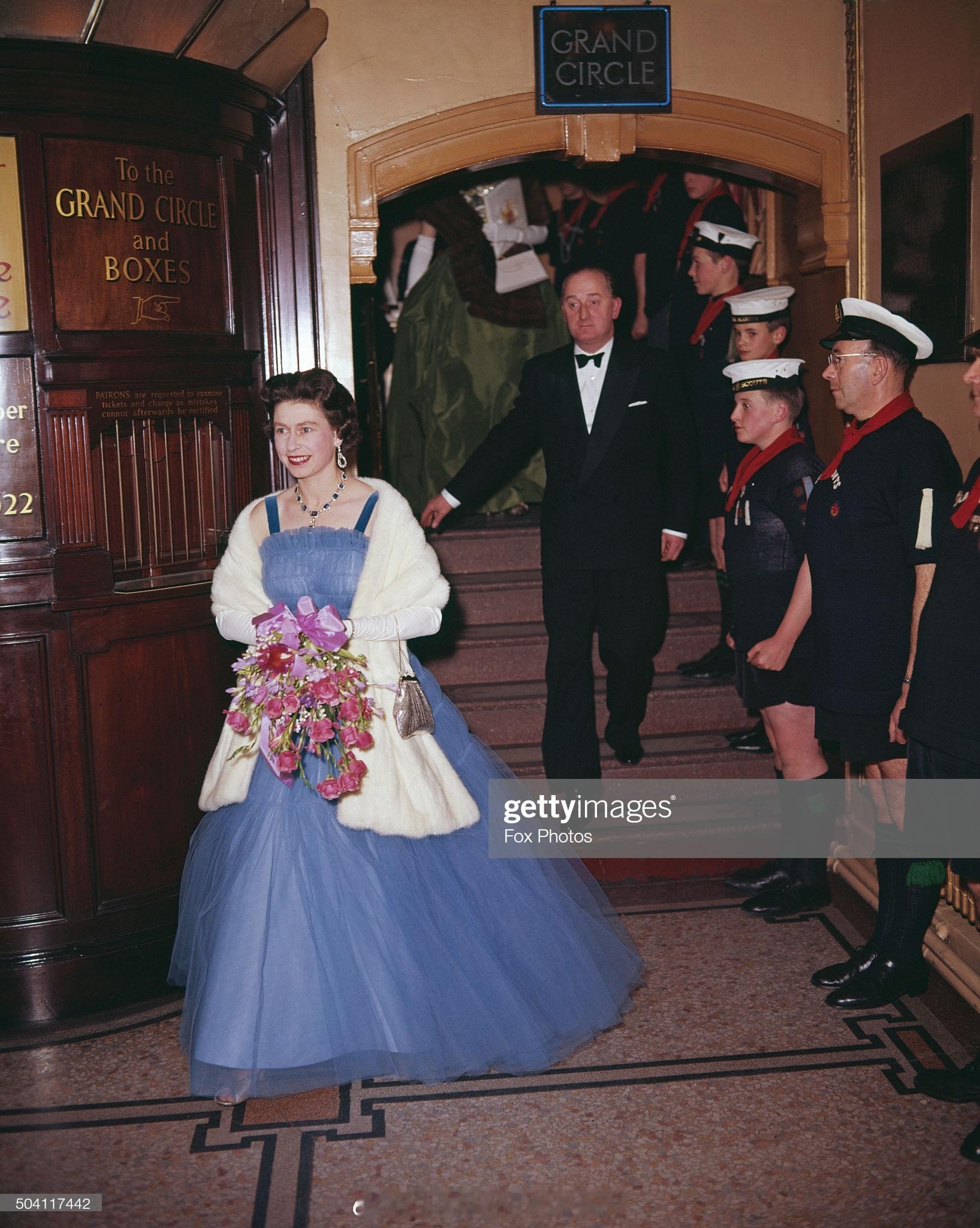 #老照片#Her Majesty Queen Elizabeth II 1960