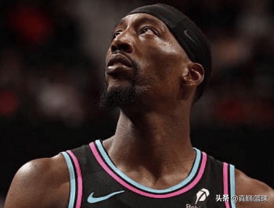 让一位职业生涯场均得分只有 16 分的、进攻手段乏善可陈的球员单场拿下不可思议的