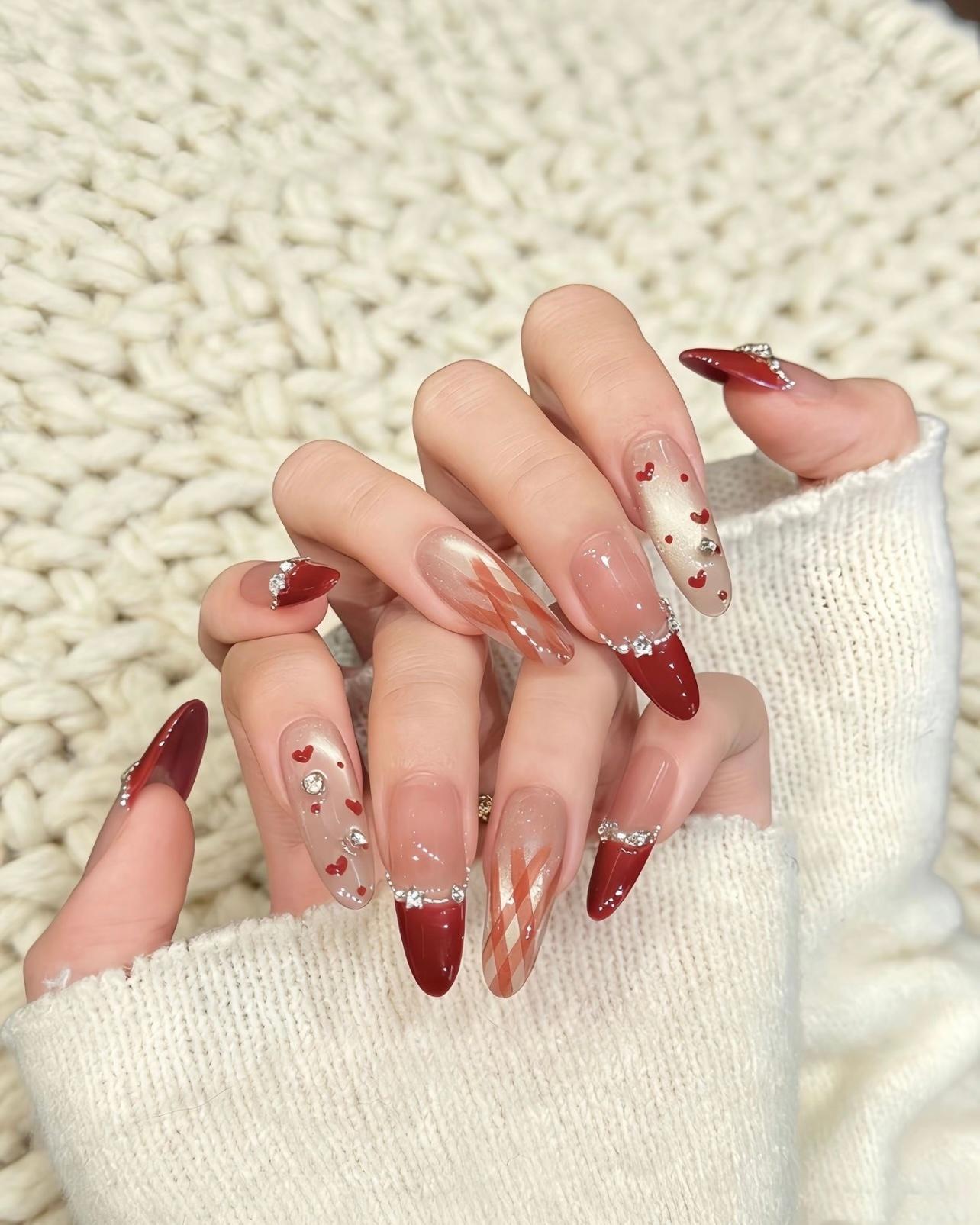 做美甲已经进化成这样了 ⏳距离春节还有22天，你的新年美甲选好了吗？ 