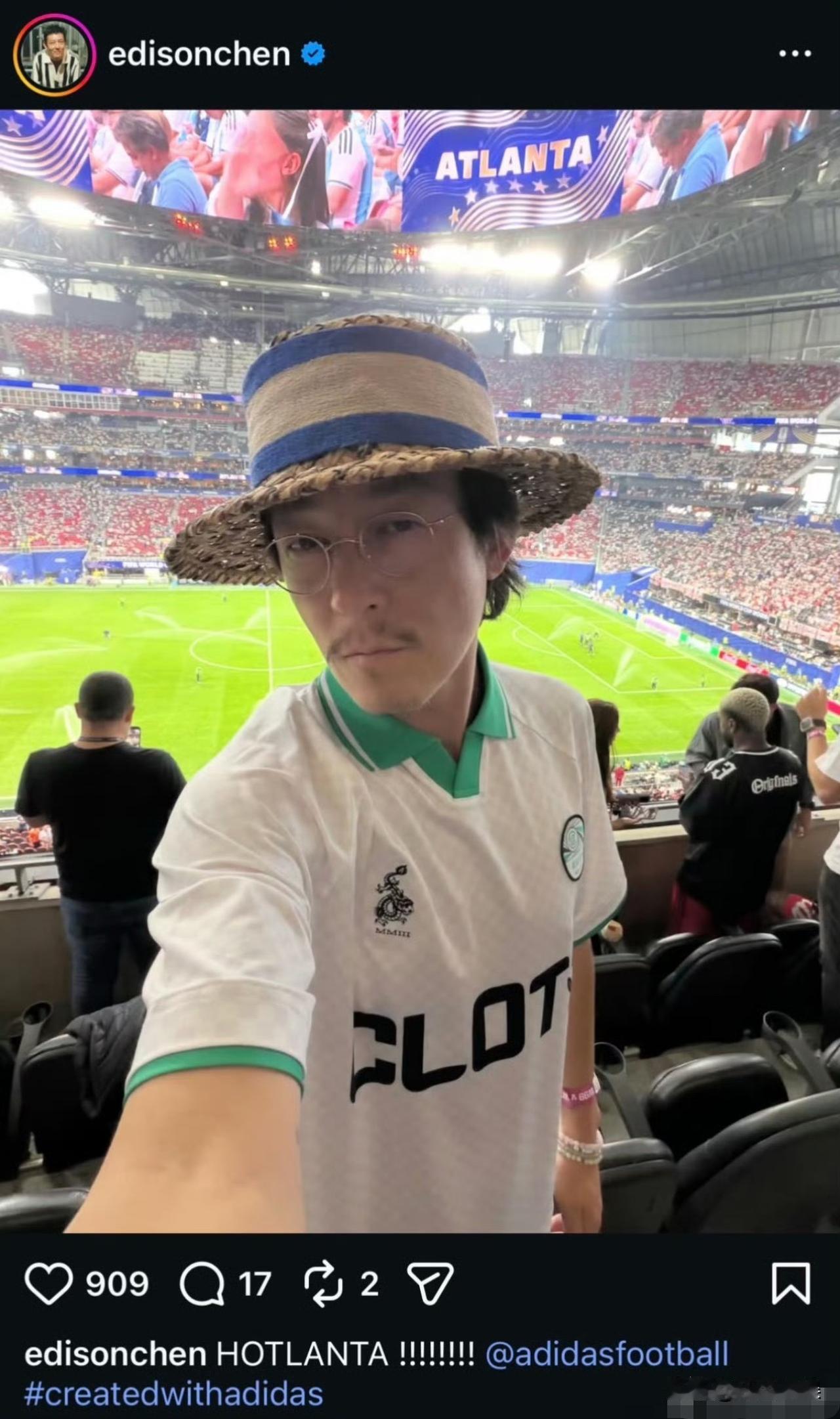 陈冠希，近照引爆全网！

7月18日，陈冠希晒出一张世界杯观赛自拍照，引发网友集