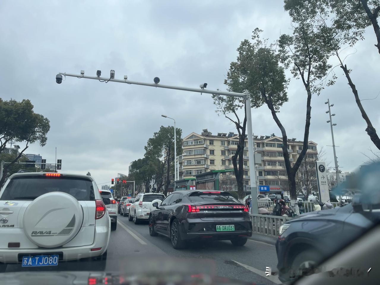 ‼️‼️AI智能化：不是取代，而是重塑劳动价值

元旦聚餐时，建筑工朋友对工地智