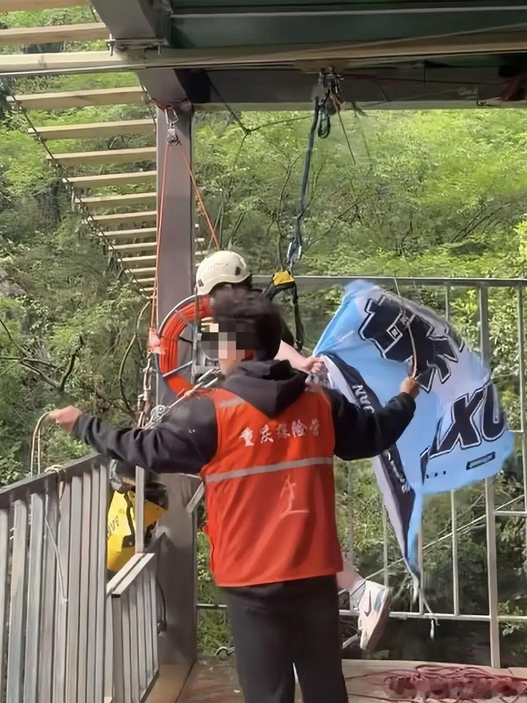 秋千坠亡女子先后经历三次撞击看到网红秋千坠亡这件事，心里满是惋惜和难受。如今家属
