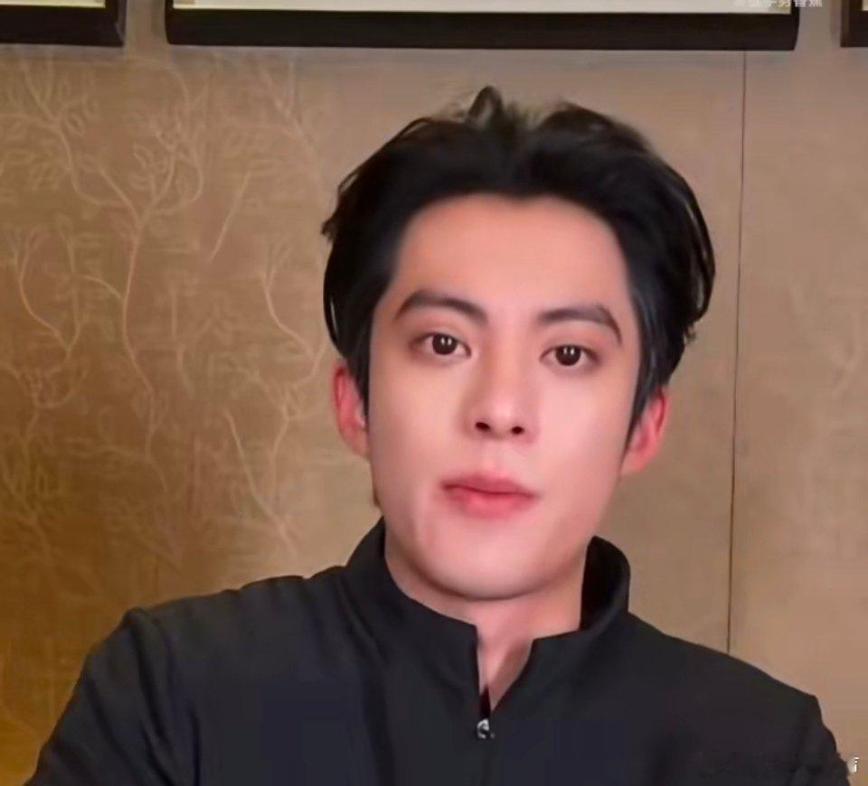 王鹤棣抽打也要保持优雅谁能拒绝