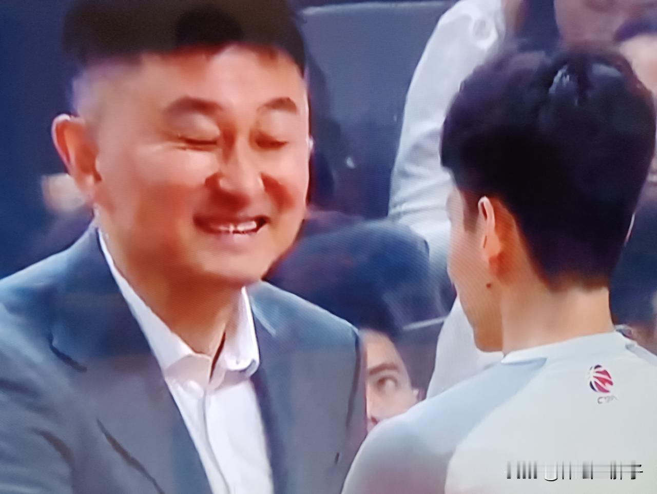 广东球迷吹了一夏季的张昊 ，张浩嘉，杨溢，咋就已经被抛弃了？没抛弃的也几乎是半消