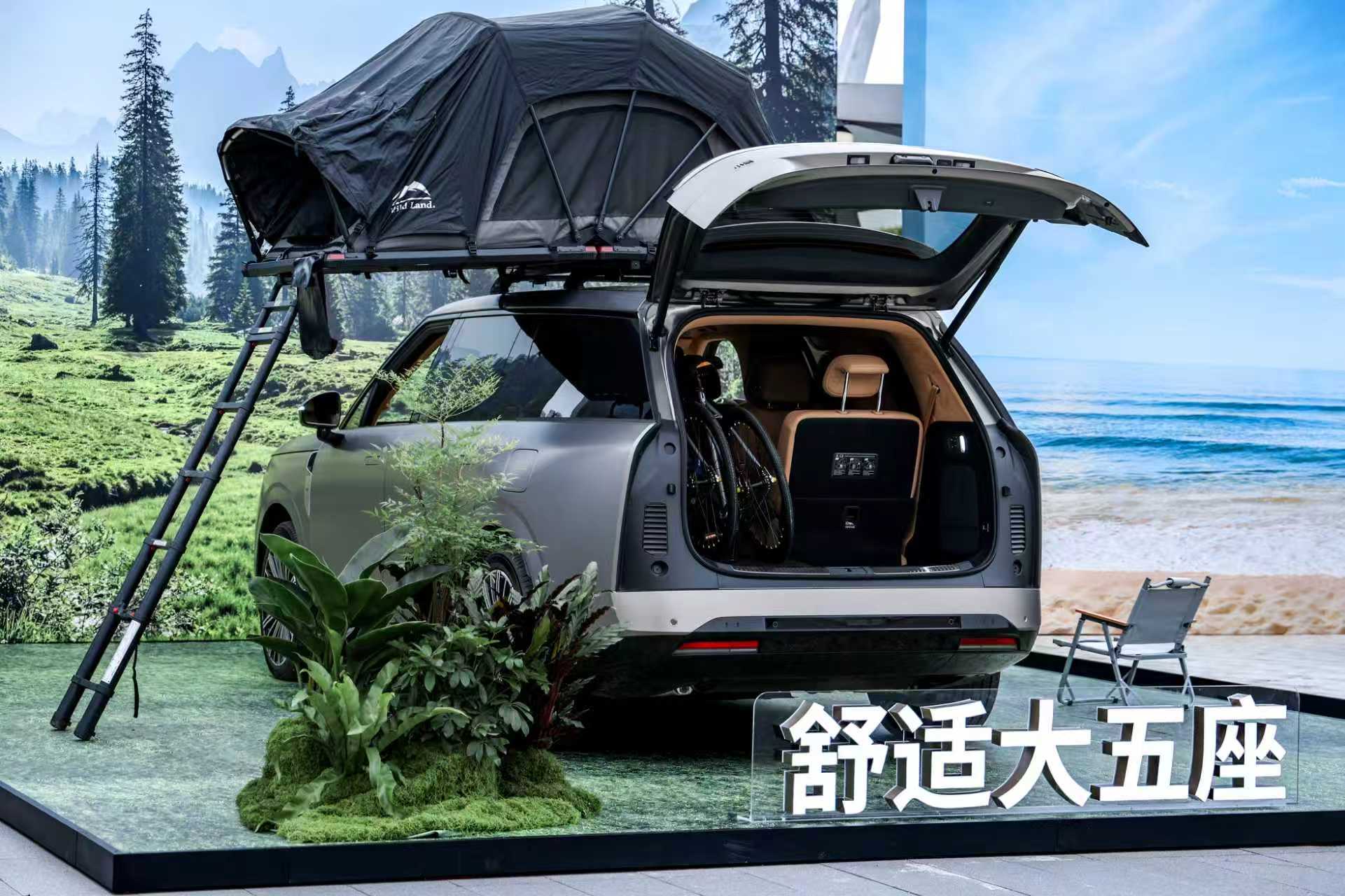 SUV买六座还是七座，市场其实给答案了，包括现在车企主推都是“大六座”，因为更加