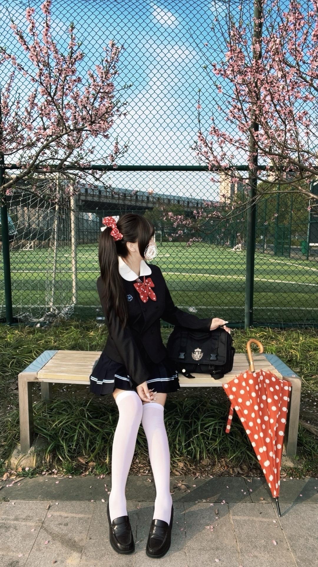 阳光明媚，我也明媚