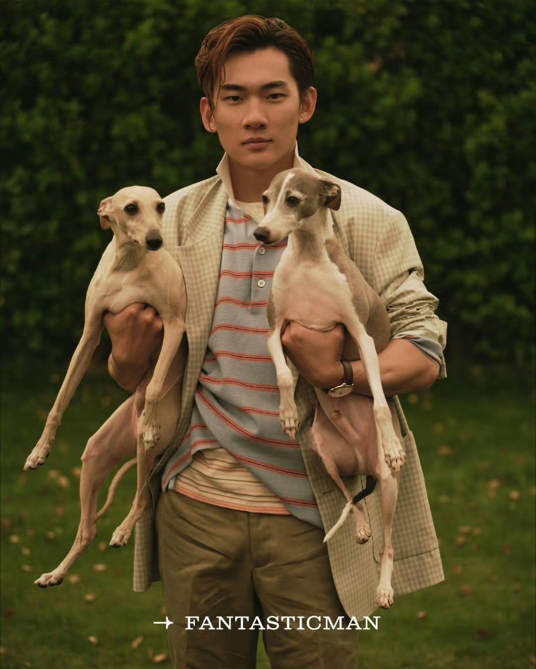 FantasticMan苏翊鸣封面   从雪场到时尚镜头，苏翊鸣总能带来惊喜。他