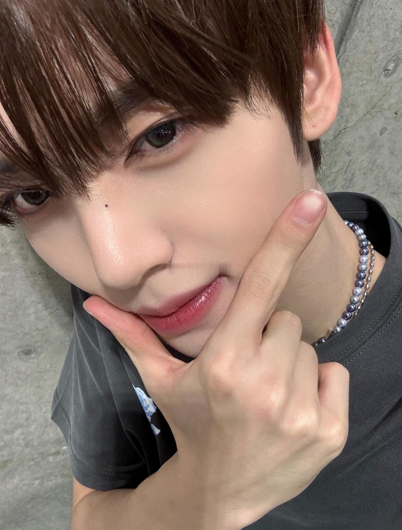 韩维辰我的兔子宝宝🐰🤲🏻你完蛋了😌💍往后的日子你就等着吧😍👐🏻我