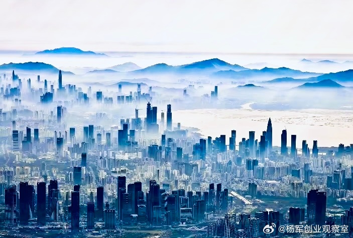 见过太多老板，把分股份的好事，办成了“求人入股”的尴尬局。“兄弟你就入点吧，年底