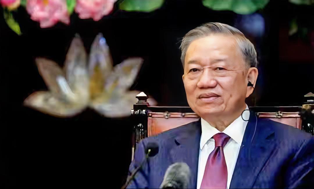最近常听朋友吐槽：投了十份简历没回信，海淘时换美元又多花了几十块，刷到经济新闻就