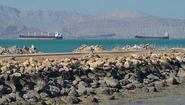 当地时间3月23日，伊朗武装部队哈塔姆·安比亚中央司令部发言人表示，伊朗已在波斯