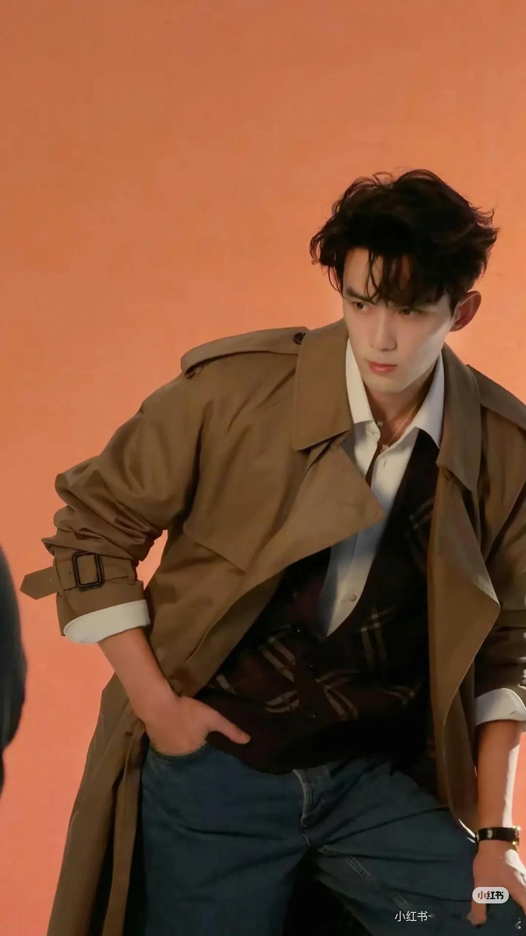 有时候感觉吴磊需要整一下鼻子，能提升一个大档次 