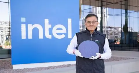 全球首款1.8nm芯片亮相，華人CEO打響關鍵一戰，英特爾殺回來了
