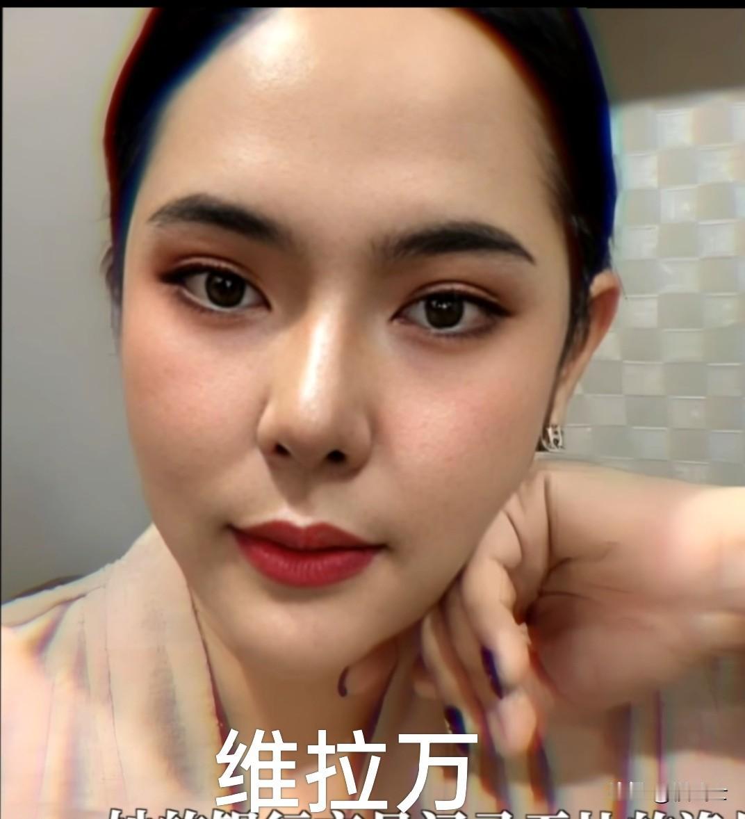 一个离婚妇女，十五位高僧住持，拜倒在她的石榴裙下，凭一己之力证明高僧六根未净，令