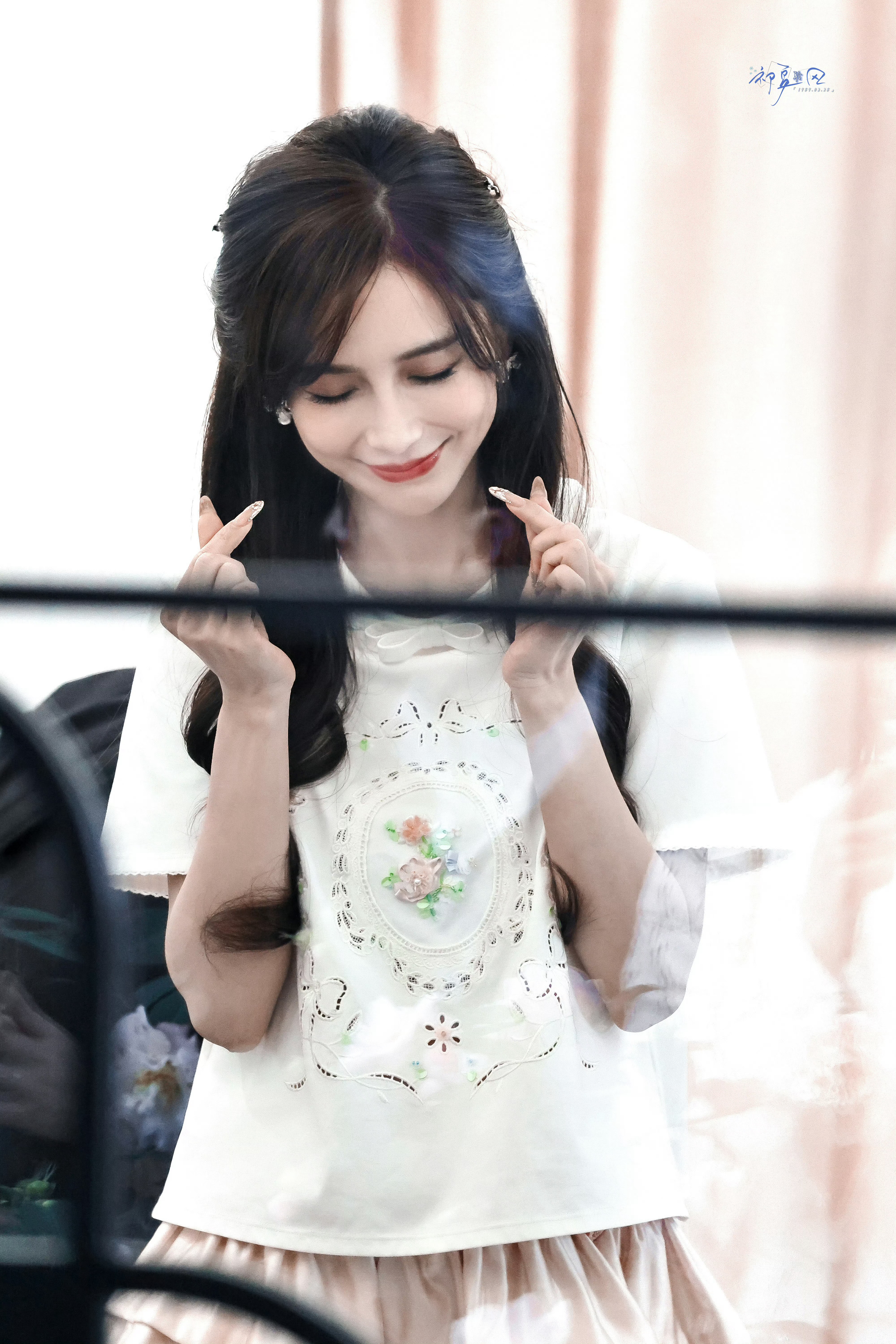 angelababy 杨颖今日热度目标已完成✅将将们辛苦啦～晚安💤 