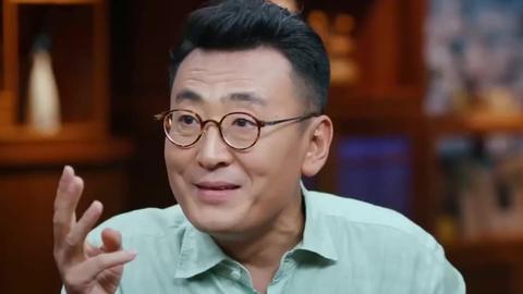 窦文涛：“中国的孝道，其实是一种古老的养老保险。” 窦文涛在节目里抛出的这个观点