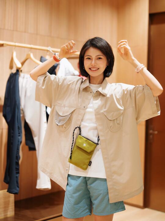😃女生的小快乐：今天逛街买到新衣服了！