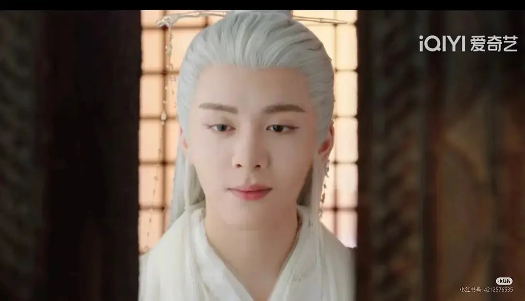 曾舜晞是不是太肿了 