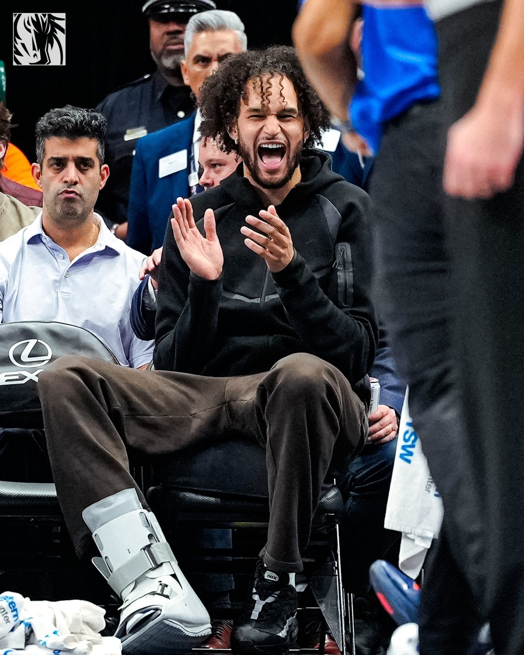 想你了莱宝，期待这次能够养好回来，我还会一直相信着。NBA常规赛