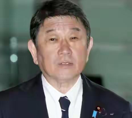 日本突然朝我们喊话了！

5月18号，日本外相茂木敏充公开说，日本要继续坚持和中