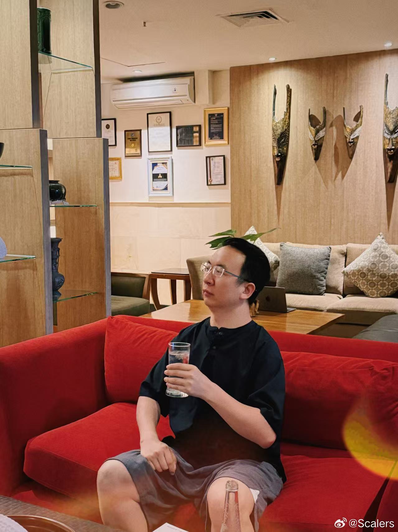 刚开始做内容，最容易卡在这一步：迟迟不敢发作品，总觉得自己没干货、没内容，拿不出