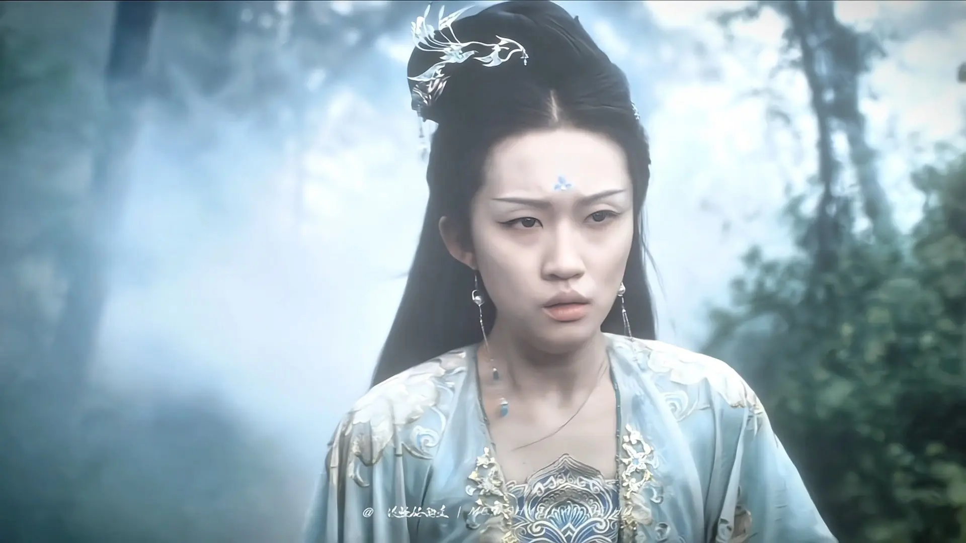 虚弱的蛇公破碎感满满，我心疼她
