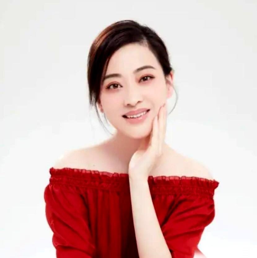 梅婷这辈子做过最亏的买卖，是掏空400万积蓄去“扶贫”前夫，结果只在酒店门口撞见